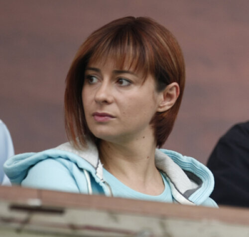 Anamaria Prodan își stăpînește tot mai greu nervii