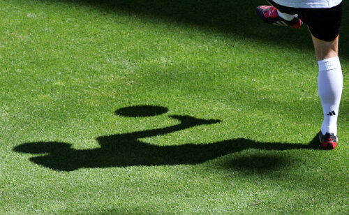 Fotbaliștii homosexuali din Germania preferă să stea în continuare în umbră