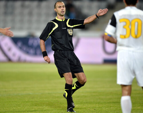 Teo Crăciunescu a greşit la toate cele trei goluri marcate în U Cluj - Dinamo 1-2