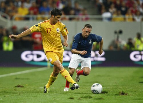 Luchin are, la Dinamo, un contract lunar de 9.000 de euro, plus bonusuri de performanţă