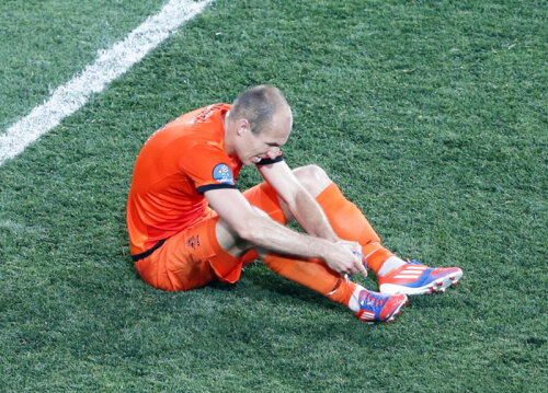 Arjen Robben riscă să piardă lotul pentru meciul cu România