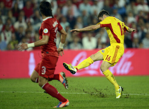 Răzvan Cociş a ratat cea mai mare ocazie a meciului cu Turcia (foto: Alex Nicodim)
