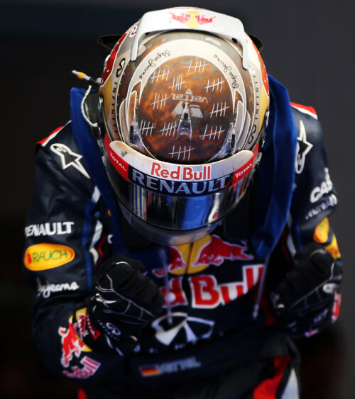 Vettel celebrează cea de-a patra victorie consecutivă în Formula 1