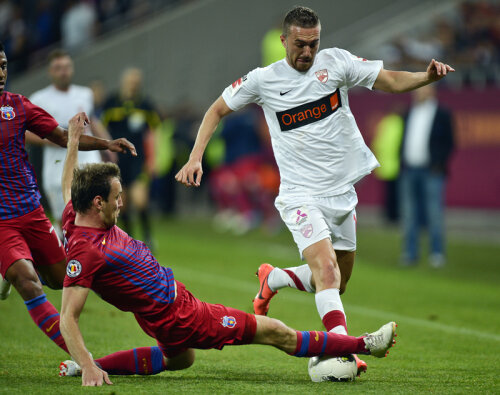 Duelul Steaua - Dinamo se joacă momentan la nivel declarativ