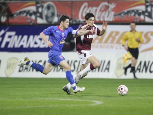 Duelurile dintre Rădoi
și Daniel Niculae s-au
terminat la egalitate
în “sferturile” Cupei
UEFA (1-1 și 0-0)