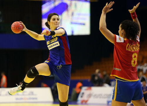 Adina Meiroşu a marcat pînă acum la CE 14 goluri // Foto: Marius Ionescu (Novi Sad)