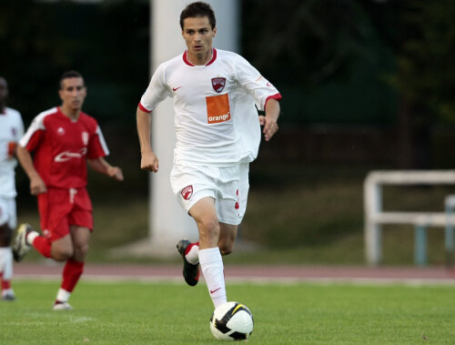 Cota lui Predescu s-a triplat din 2010, cînd a plecat de la Dinamo, şi pînă în prezent, cînd este evaluat de transfermarkt.de la 650.000 de euro