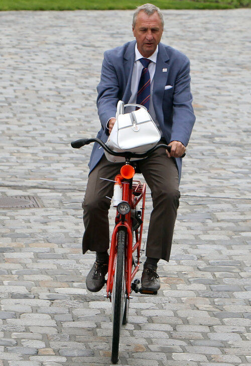 Johan Cruyff şi bicicleta nelipsită pentru un olandez