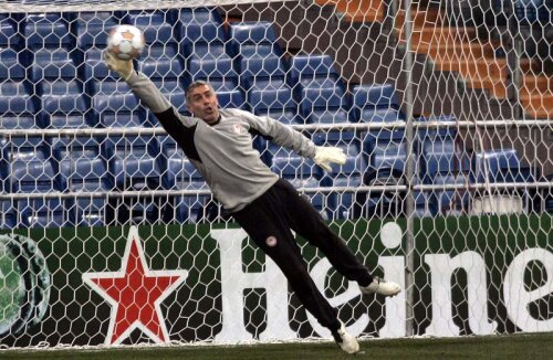 Leonidas Panagopoulos este cel mai experimentat dintre cei patru greci, el trecînd şi pe la Olympiakos