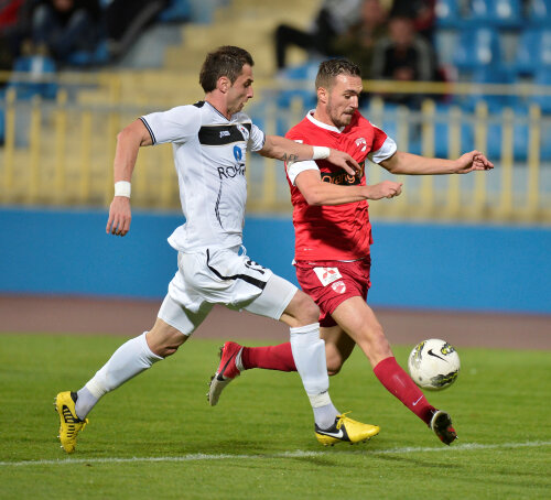 Akaki (stînga), în duel cu Alexe