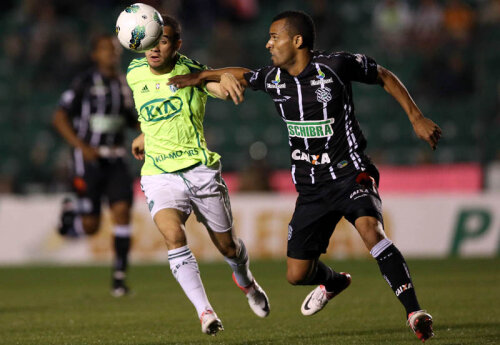 Helder Silva Santos într-un meci din campionatul brazilian