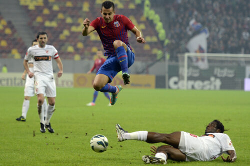 Georgievski (25 de ani) a jucat 16 meciuri şi a oferit două pase de gol în tricoul Stelei în prima jumătate a actualului sezon