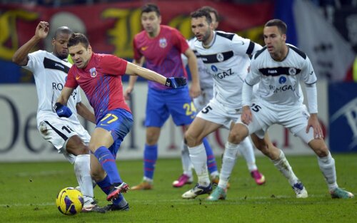 Adi Popa a lipsit dintre titulari într-un singur meci în acest an, deplasarea de la Cluj, cu Universitatea, cînd Steaua a făcut cel mai slab meci pe 2013