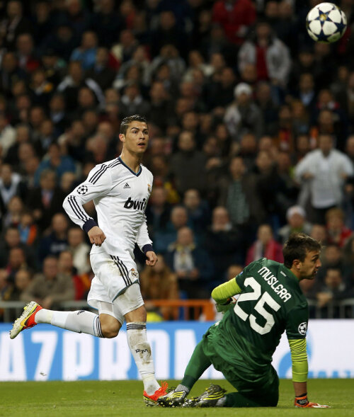 Ronaldo îl lobează pe Muslera şi deschide scorul în meciul cu Galatasaray