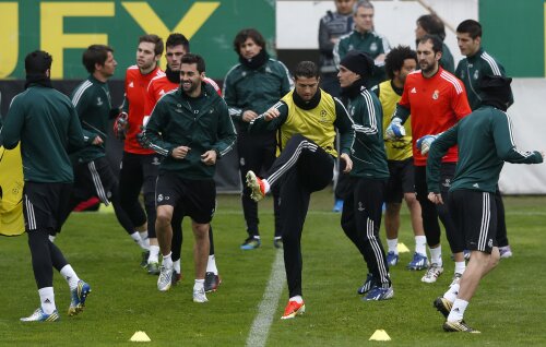 Jucătorii Realului s-au antrenat pe stadionul celor de la Beșiktaș

FOTO: Reuters