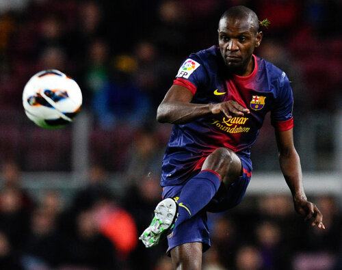 Eric Abidal, fericit, la 33 de ani, jucînd din nou în tricoul blaugrana al Barcelonei // Foto: Guliver/GettyImages