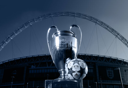 Patru mașini de fotbal au un singur obiectiv. Să se lupte pentru minge și trofeu pe Wembley, pe 25 mai // Foto: Guliver/GettyImages