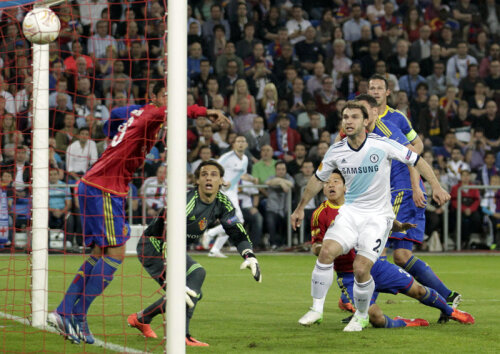 Moses deschide scorul în meciul cu Basel, 2-1