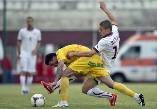 Roman a fost eliminat după ce a văzut două cartonaşe galbene