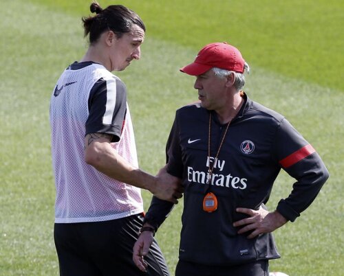 Ibra (stînga) i-a mulțumit lui Ancelotti că i-a asigurat liniște într-un campionat în care a marcat 27 de goluri // Foto: Reuters