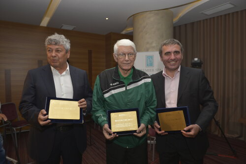 Foto: Cristi Preda Lucescu, Rainea şi Hagi au fost premiaţi în gala GSP.