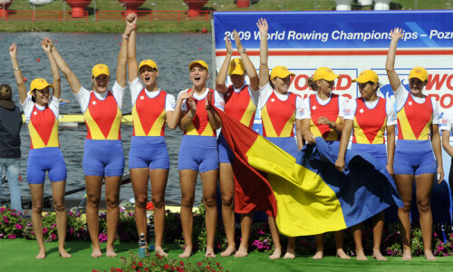 Barca de 8 plus 1 a României a cucerit anul trecut aurul în proba regină a canotajului // Foto: Getty Images