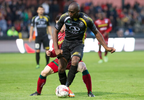 Pînă acum, Mokulu n-a jucat decît la echipe din Belgia