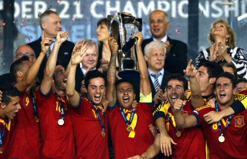 Spania sărbătoreşte al 4-lea Euro cîştigat la U21 // Foto: Reuters