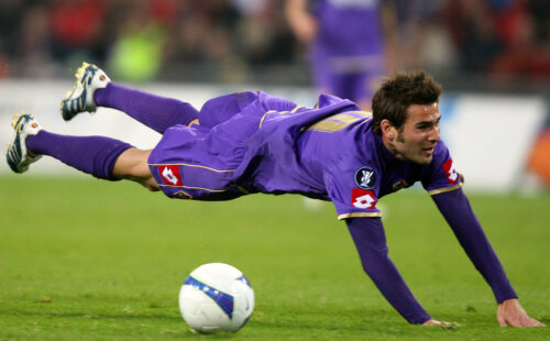 În cei 5 ani jucați la Fiorentina, Mutu a cîștigat două milioane de euro pe sezon // Foto: Guliver/GettyImages