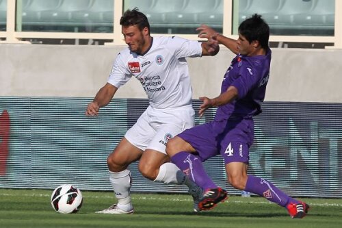 În vara lui 2011,
Sampdoria
plătea 3,5
milioane de euro
pe Piovaccari
(în alb). Nu s-a
impus însă la
formația din
Genova și a fost
mereu
împrumutat
Foto: Guliver /
GettyImages