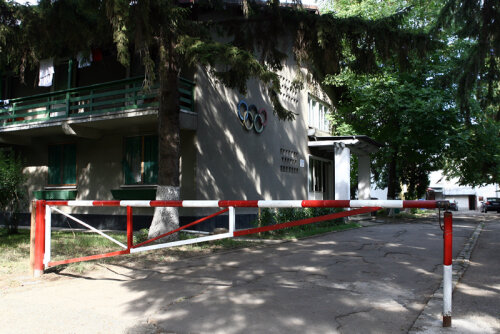 Clădirea din baza Snagov în fața căreia s-a produs incidentul // Foto: Cristi Preda