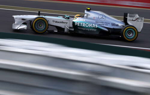 Lewis Hamilton n-a cîștigat nici o cursă în acest sezon, primul la Mercedes