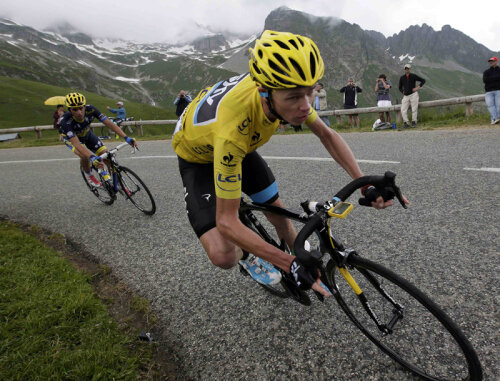 Chris Froome rulează înaintea lui Alberto Contador în etapa de ieri, ordine similară celei din clasamentul general // Foto: Reuters