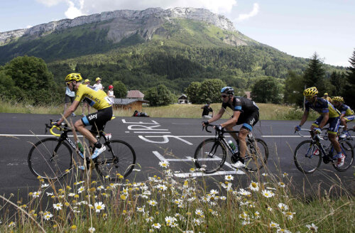 Chris Froome și colegii săi de pluton au văzut pentru ultima oară munții în Le Tour 2013 // Foto: Reuters