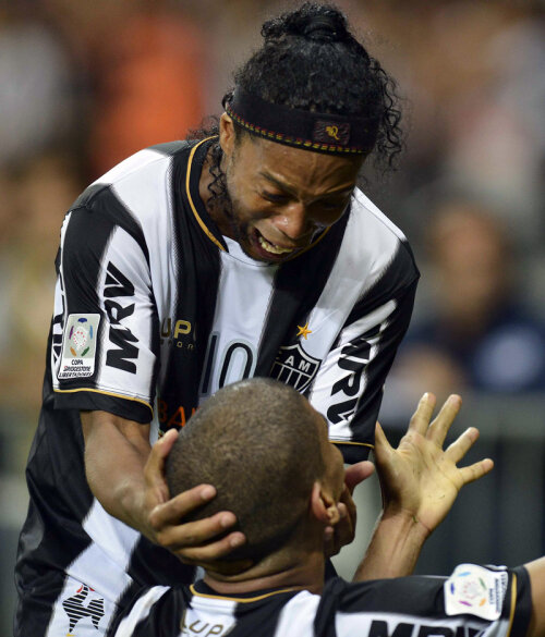 Dinho a adus la Belo Horizonte primul titlu continental din istoria clubului // Foto: Reuters
