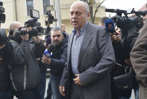 Gheorghe Ștefan a șocat ieri prin înfățișare, el avînd mai multe probleme de sănătate în ultimii 3 ani, tratîndu-se inclusiv la clinici din străinătate