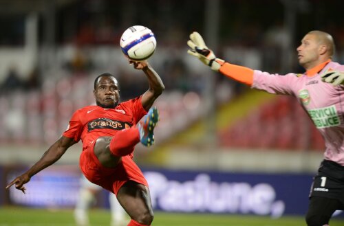 Zougoula a fost adus de la formația Séwé Sports de San Pedro, din Coasta de Fildeș