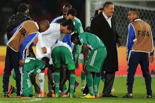 Toţi marocanii vor un suvenir de la Ronaldinho // Foto: Guliver/GettyImages
