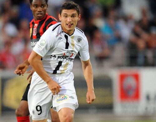 Keșeru n-a plecat în cantonament cu Bastia și așteaptă finalizarea tratativelor cu Steaua