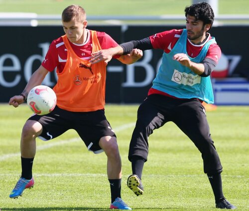 Maxim, stînga, mai concentrat ca niciodată asupra balonului // Foto: Guliver/GettyImages
