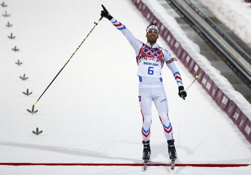 Martin Fourcade a trecut victorios linia de sosire aseară pentru primul său titlu olimpic.