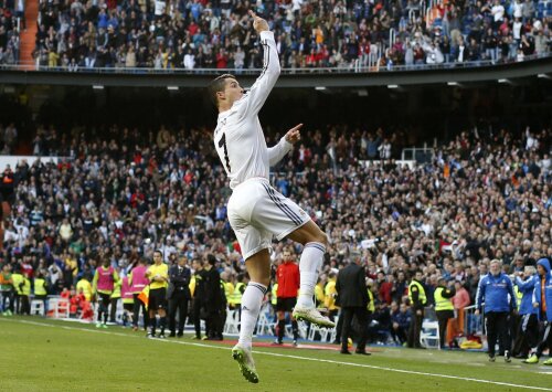Cristiano Ronaldo e lider cu Real Madrid și la veniturile realizate, și la cheltuielile făcute în 2012 // Foto: Reuters