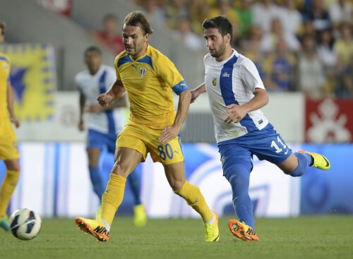 Chanturia (dreapta), în duel cu Filipe Teixeira