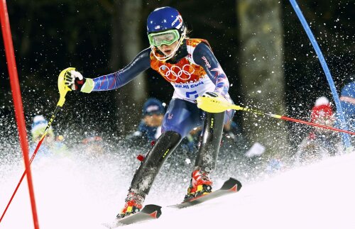 Americanca Mikaela Shiffrin a dominat clar proba de slalom