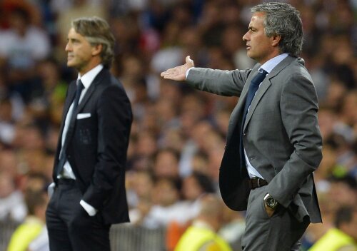 Mourinho (dreapta) a rămas doar 2 ani la Inter, cucerind 4 trofee, în timp ce Mancini a stat 4 și a cîștigat 7 // Foto: Reuters