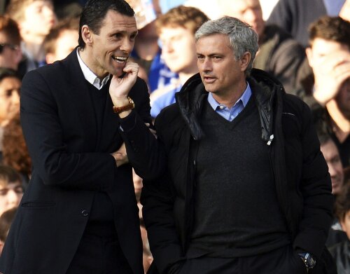 Jose Mourinho și Gus Poyet, antrenorul lui Sunderland, foto: reuters