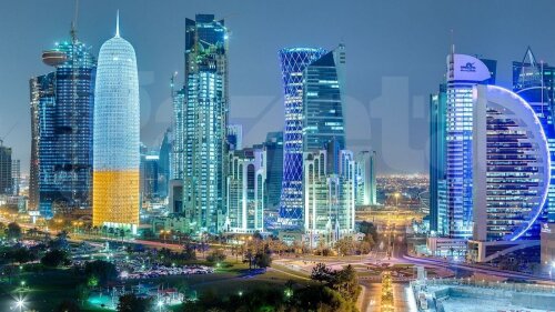 Doha pare un Manhattan decupat de la New York şi mutat în deşert