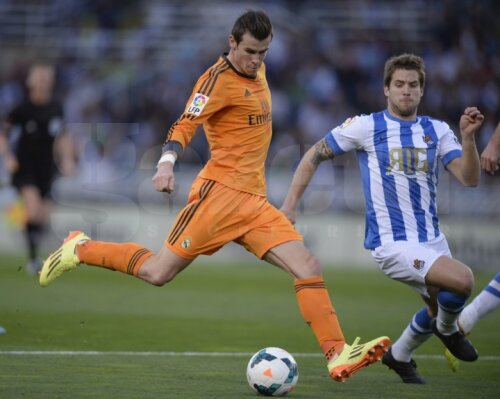 Iñigo Martínez, în duel cu Gareth Bale