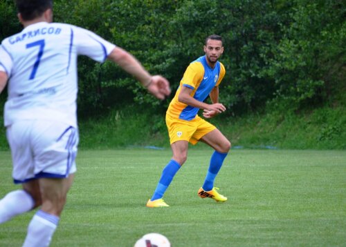 Mourad Satli în meciul amical Petrolul - Volga Novgorod, 5-0

FOTO: fcpetrolul.ro