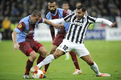 Bourceanu, stînga, a eșuat cu Trabzon în Europa League, în fața lui Juve